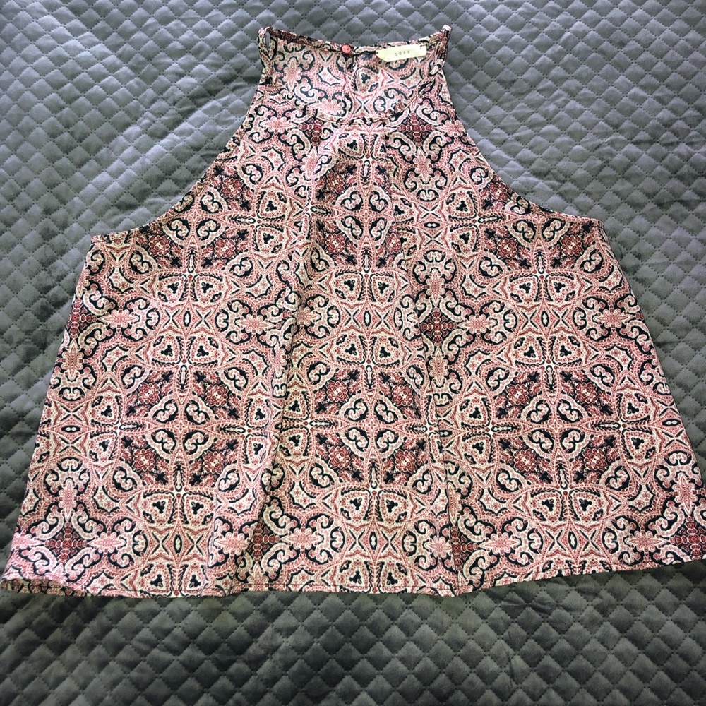 Flowy halter top